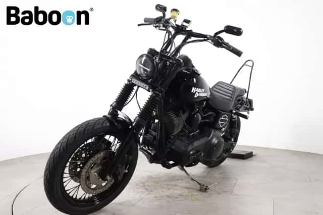 Harley-Davidson Street Bob (2006) thumbnail 4