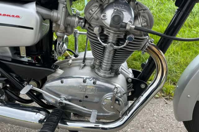 Ducati 250 Monza (1967) thumbnail 2