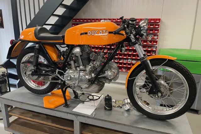 Ducati 750 Sport (1974) thumbnail 1