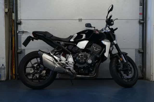 Honda CB1000R (2019) thumbnail 2
