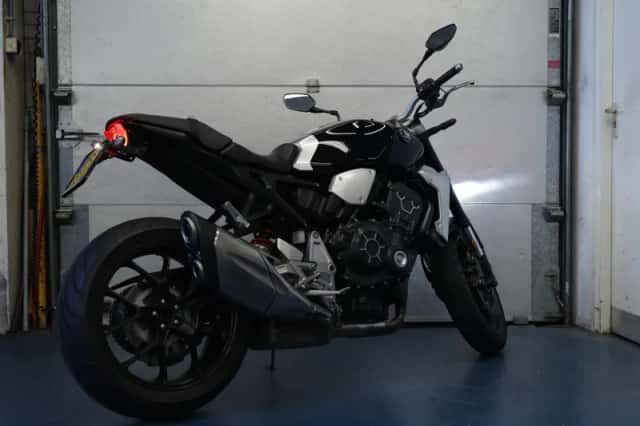 Honda CB1000R (2019) thumbnail 3