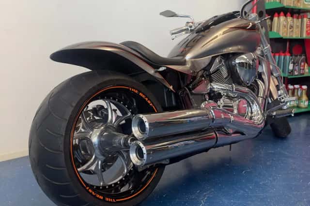 Suzuki VZR 1800 (2006) thumbnail 3