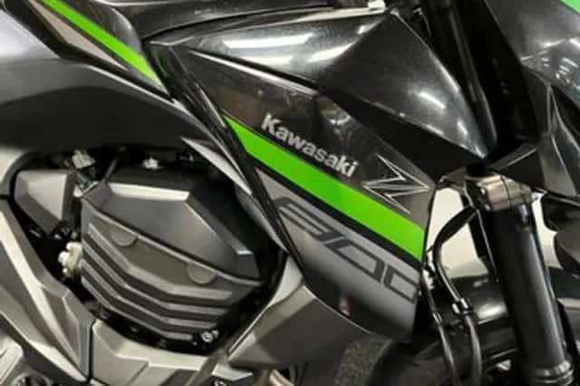 Kawasaki Z800 (2016) thumbnail 4