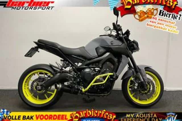 Yamaha MT-09 (2017) thumbnail 1