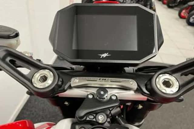 MV Agusta Dragster 800RC SCS (2025) thumbnail 2