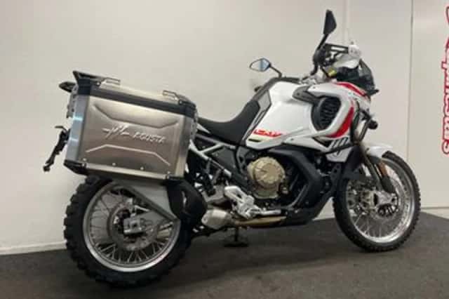 MV Agusta LXP Orioli (2025) thumbnail 5