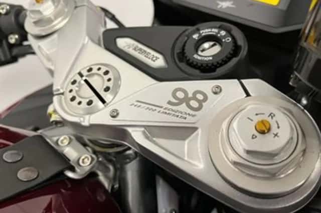 MV Agusta Superveloce 98 (2025) thumbnail 3