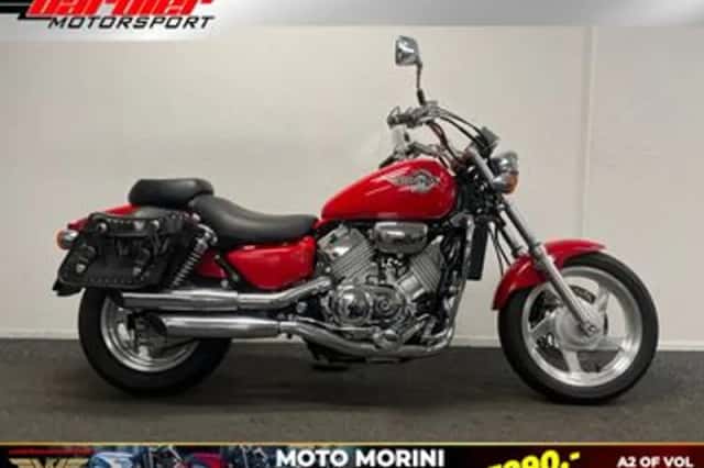 Honda VF 750C Magna (1996) thumbnail 1