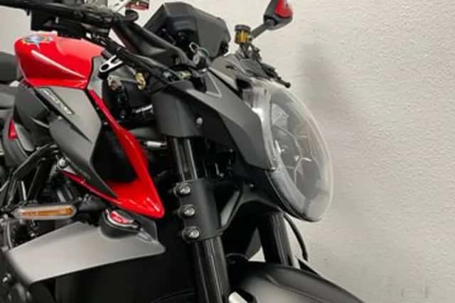 MV Agusta Brutale 1000 (2025) thumbnail 4