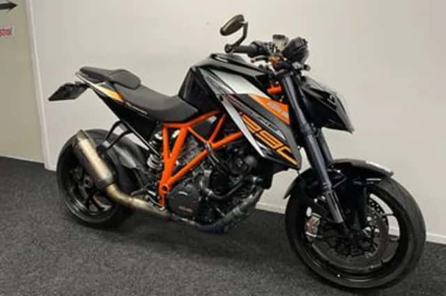 KTM 1290 SuperDuke R (2014) thumbnail 4
