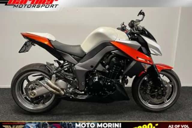 Kawasaki Z1000 (2011) thumbnail 1