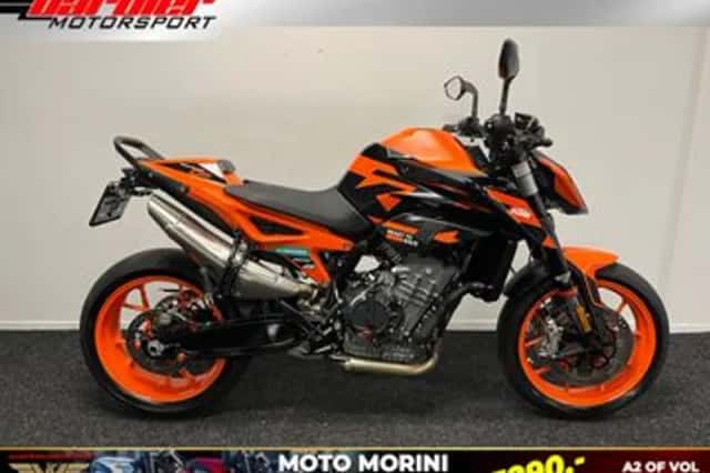 KTM 890 Duke GP (2022) thumbnail 1