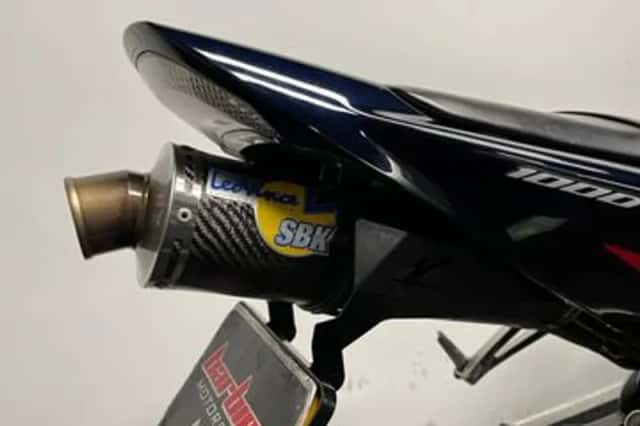 Honda CBR1000RR (2007) thumbnail 3