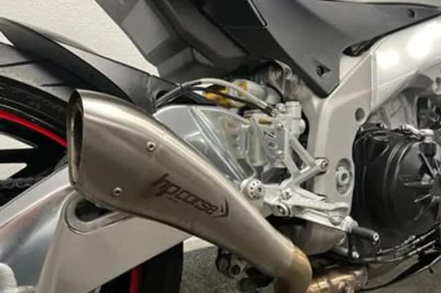 Aprilia Tuono V4 (2013) thumbnail 3