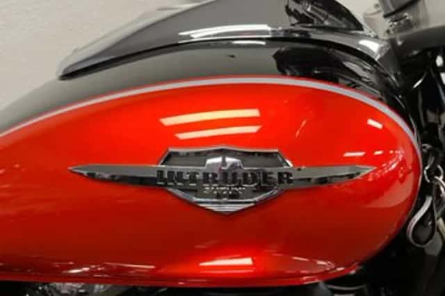 Suzuki Intruder M800 (2009) thumbnail 3