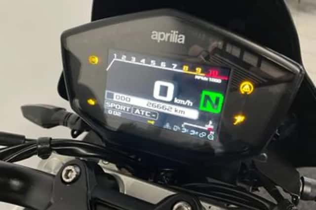 Aprilia Dorsoduro 900 (2020) thumbnail 2