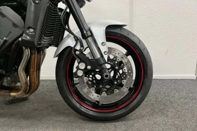 Yamaha FZ1 (2010) thumbnail 6