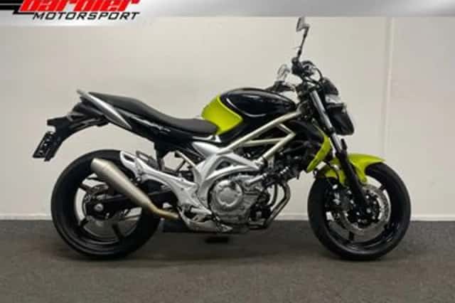Suzuki Gladius (2009) thumbnail 1
