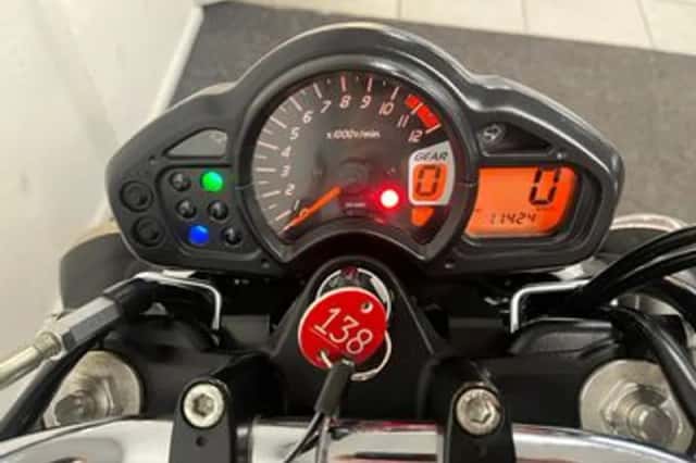 Suzuki Gladius (2009) thumbnail 2