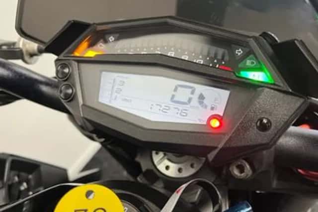 Kawasaki Z1000 (2014) thumbnail 2