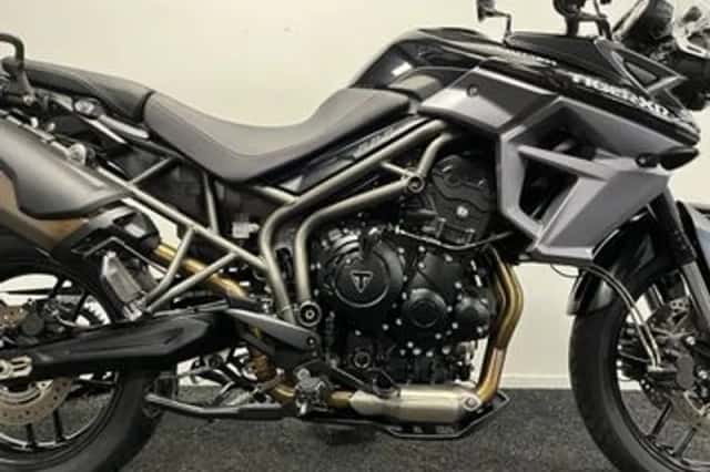 Triumph Tiger 800 XRX (2017) thumbnail 6