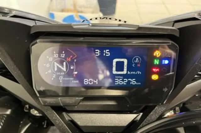 Honda CBR650R (2021) thumbnail 2