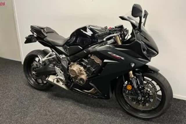 Honda CBR650R (2021) thumbnail 3