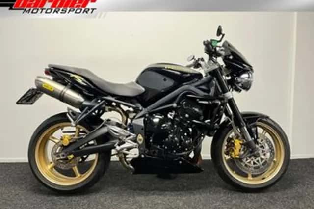 Triumph Street Triple R (2011) thumbnail 1