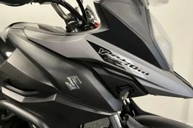 Suzuki V-Strom (2019) thumbnail 3