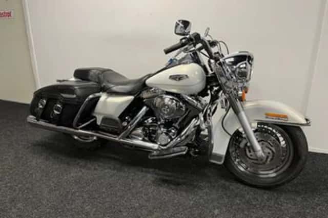 Harley-Davidson Road King Classic (2002) thumbnail 3