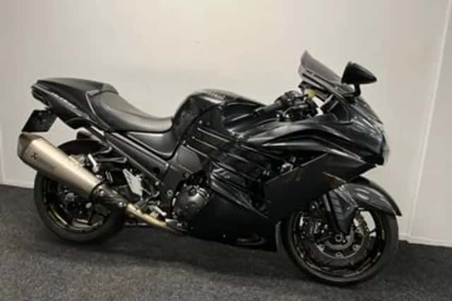 Kawasaki ZZR1400 (2015) thumbnail 4