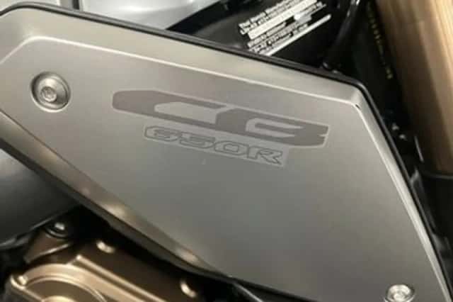 Honda CB650R (2019) thumbnail 3
