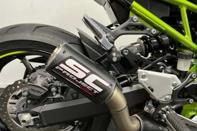 Kawasaki Z900 (2021) thumbnail 3