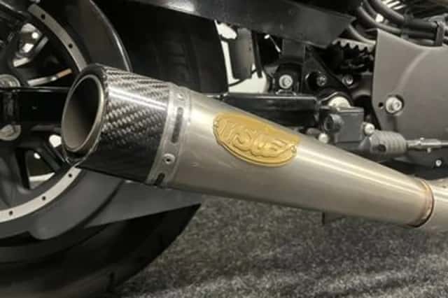 Harley-Davidson Sportster Iron 883 (2014) thumbnail 3