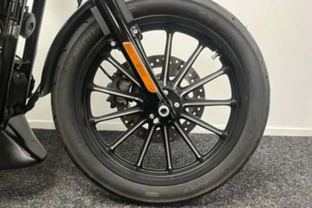 Harley-Davidson Sportster Iron 883 (2014) thumbnail 6
