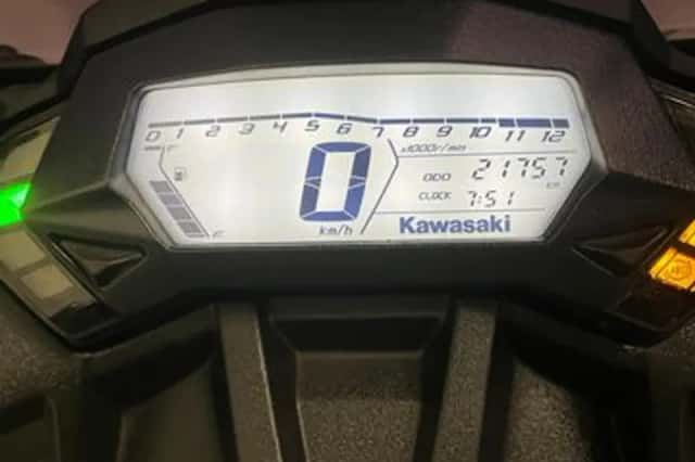 Kawasaki Ninja 125 (2020) thumbnail 2