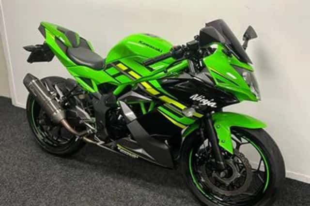 Kawasaki Ninja 125 (2020) thumbnail 5