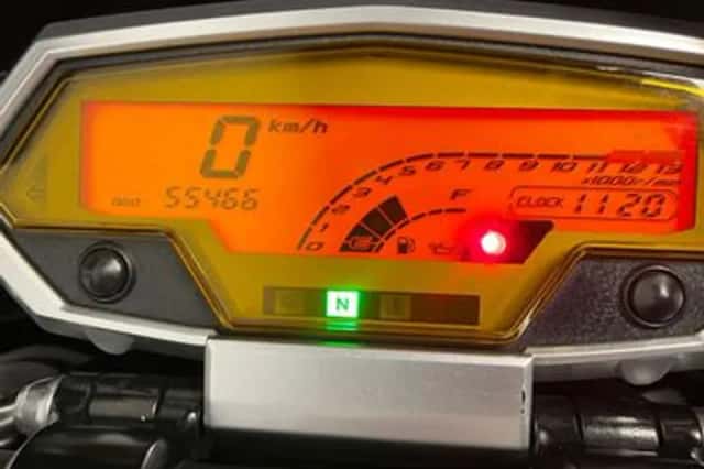 Kawasaki Z1000 (2012) thumbnail 2
