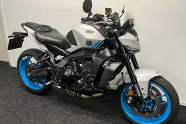 Yamaha MT-09 Y-AMT (2025) thumbnail 4