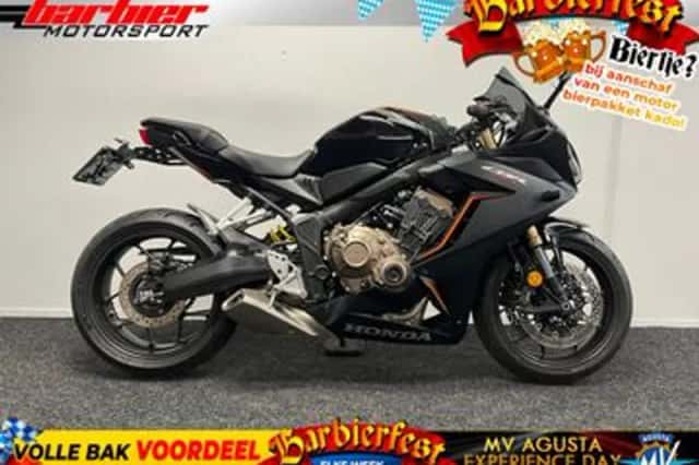 Honda CBR650R (2022) thumbnail 1
