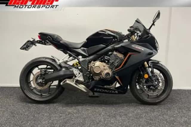 Honda CBR650R (2022) thumbnail 1