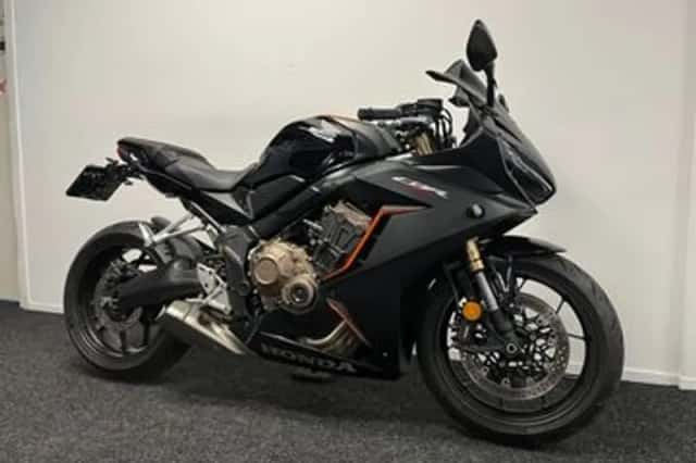 Honda CBR650R (2022) thumbnail 4
