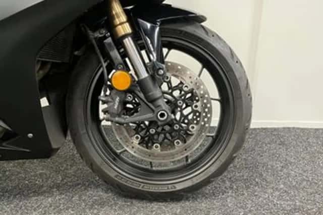 Honda CBR650R (2022) thumbnail 6