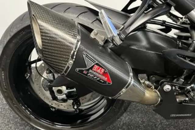Suzuki GSX-S1000 (2025) thumbnail 3