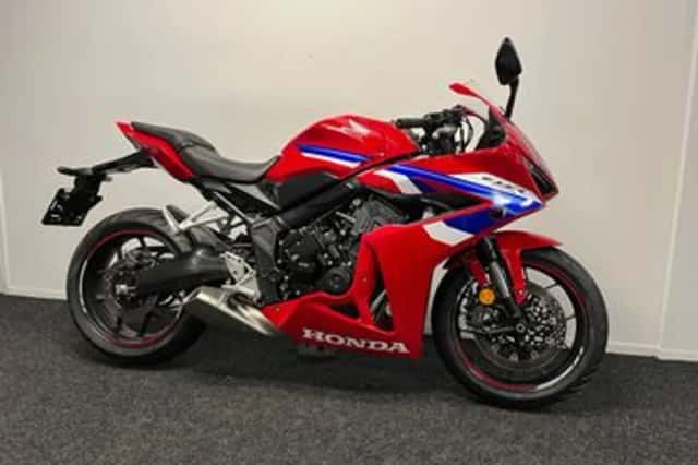 Honda CBR650R (2025) thumbnail 4