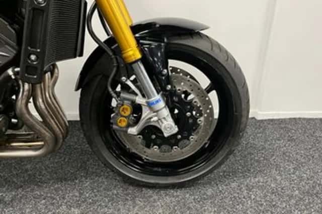 Yamaha FZ8 (2010) thumbnail 6