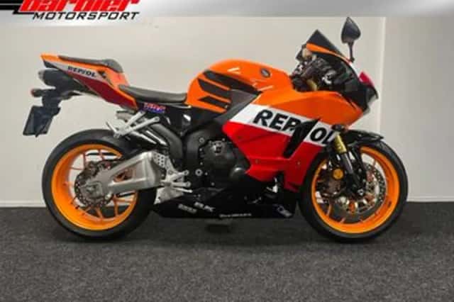 Honda CBR600RR (2014) thumbnail 1