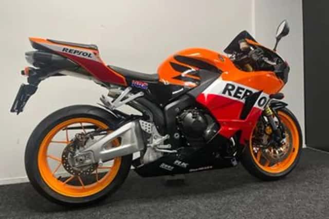 Honda CBR600RR (2014) thumbnail 3
