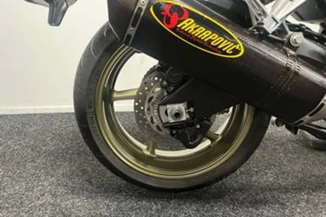 Yamaha FZ1 (2011) thumbnail 5