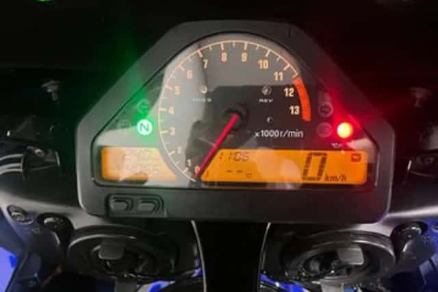 Honda CBR1000RR (2005) thumbnail 2